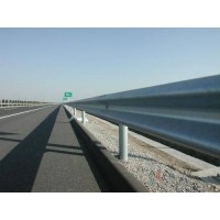 海口二級公路兩側(cè)防撞護(hù)欄廠家 白沙鄉(xiāng)村道路鍍鋅波紋板
